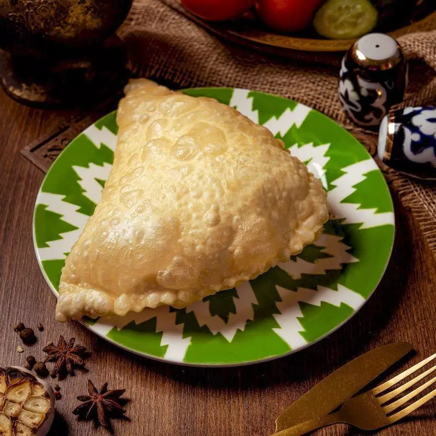 Чебурек с сыром и зеленью (130 гр)
