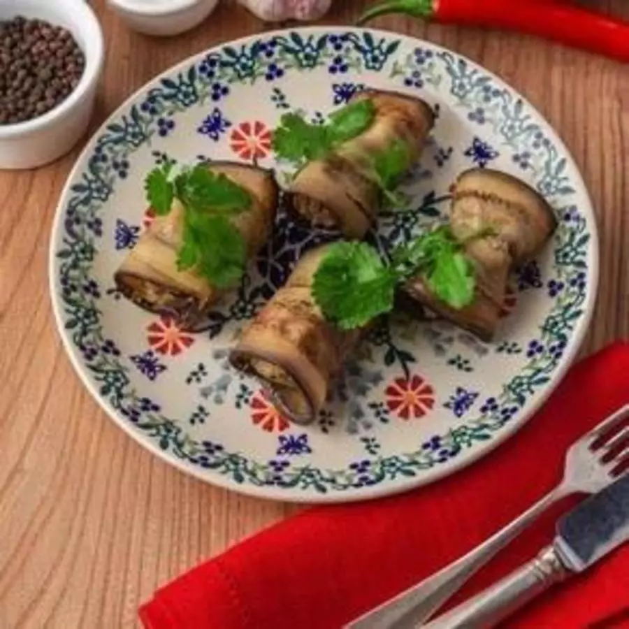Рулетики из баклажанов
