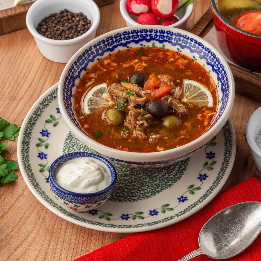 Солянка сборная мясная