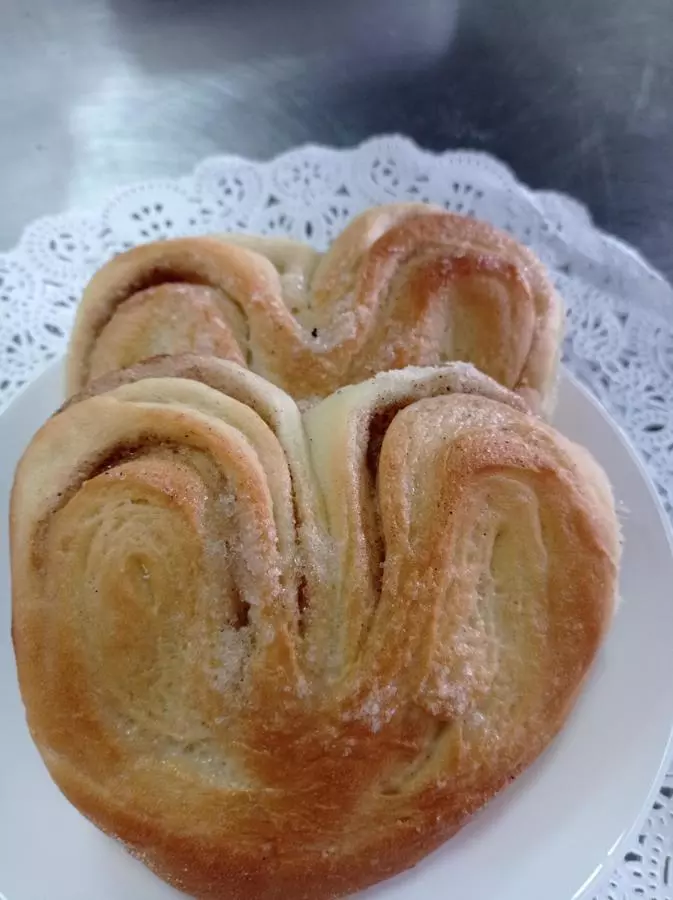 Булочка с корицей